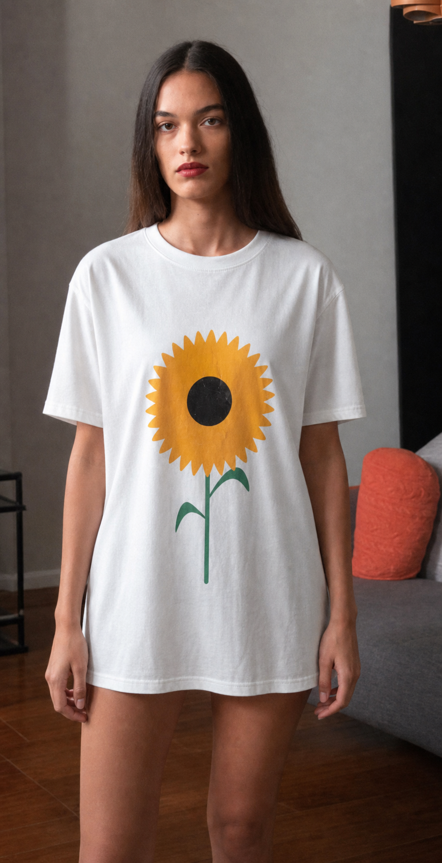 Model wearing the Syndicats Sunflowers and Hopes T-shirt